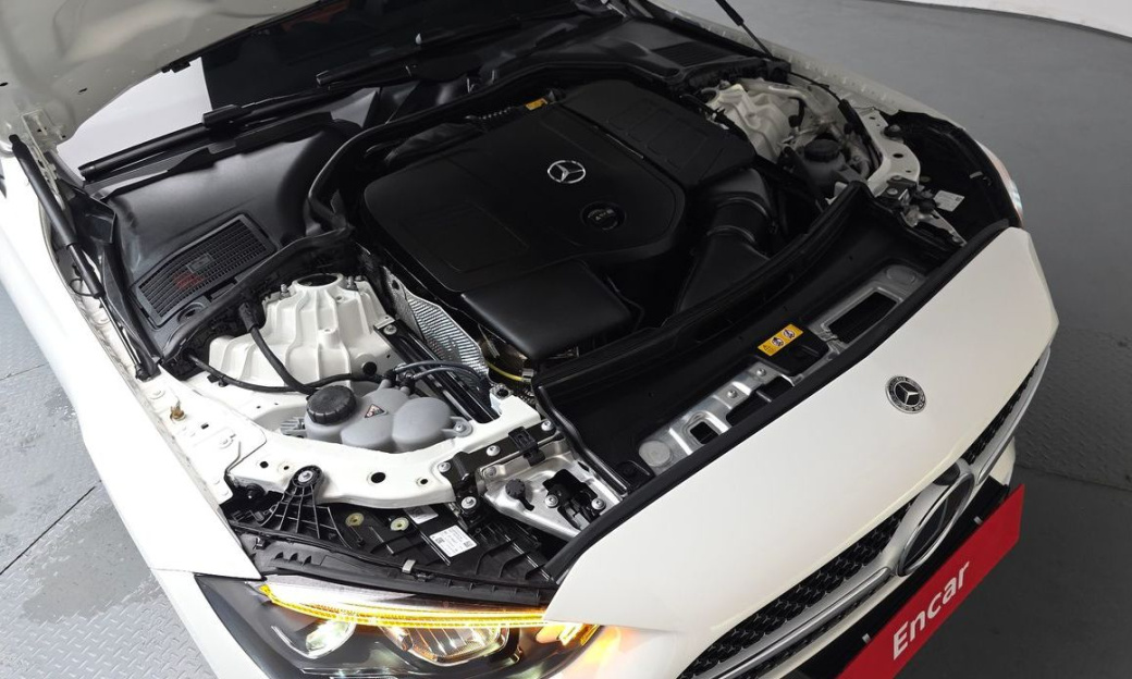 Mercedes-Benz C-Class C200 AMG Line, 2024