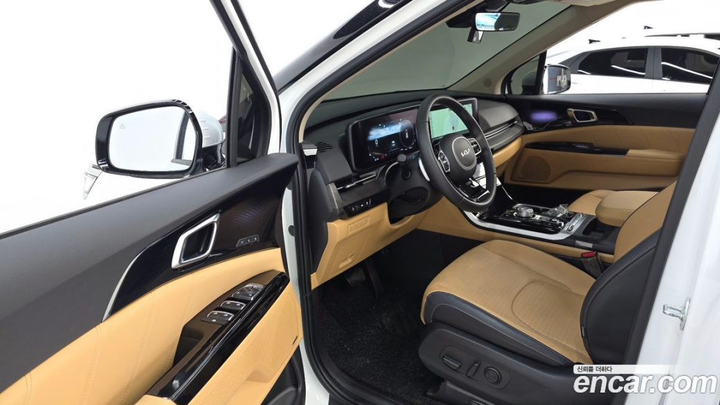 Kia Carnival 9-Seater Signature, 2023