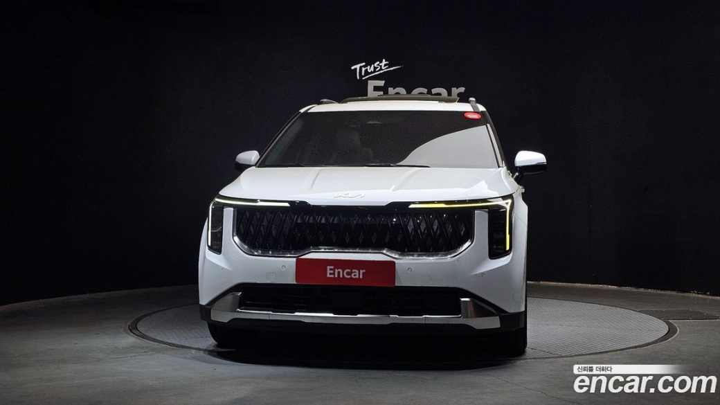 Kia Carnival 9-Seater Noblesse, 2024