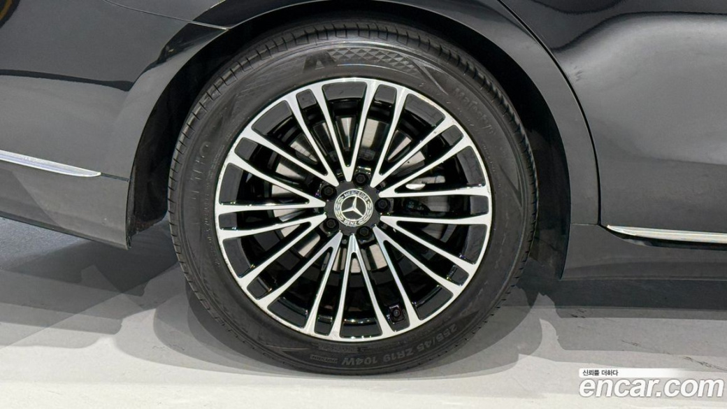 Mercedes-Benz S-Class S350 d, 2023