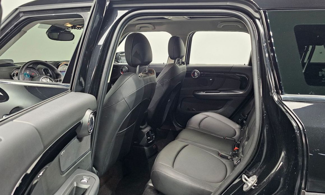Mini Countryman Classic Plus Launch Pack, 2023