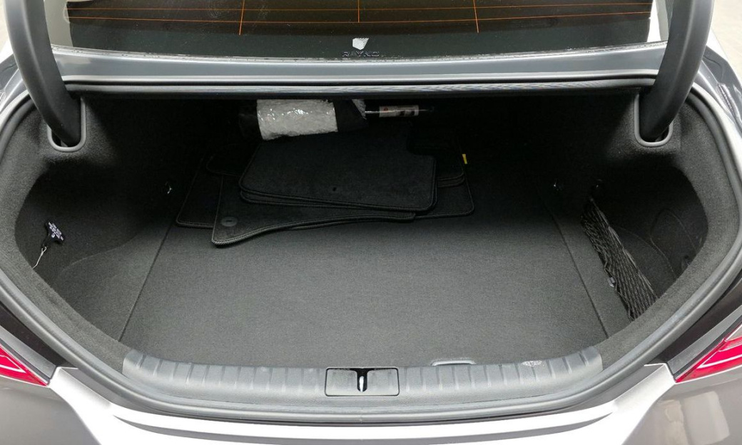 Genesis G70 Gasoline 2.5T 4WD, 2025