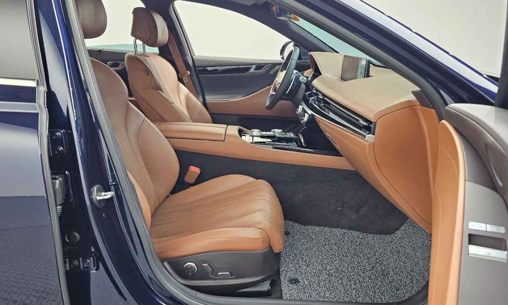Genesis G80 Gasoline 2.5 Turbo 2WD, 2024