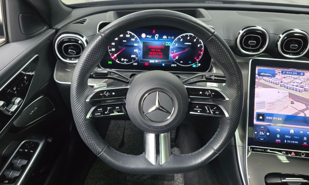 Mercedes-Benz C-Class C300 4MATIC AMG Line, 2024