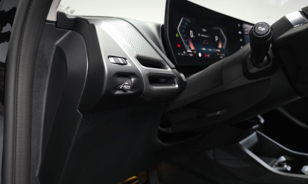 BMW 1-Series 120, 2025