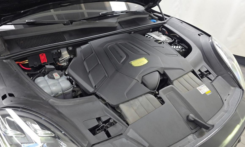 Porsche Cayenne 3.0 COUPE PLATINUM EDITION, 2023
