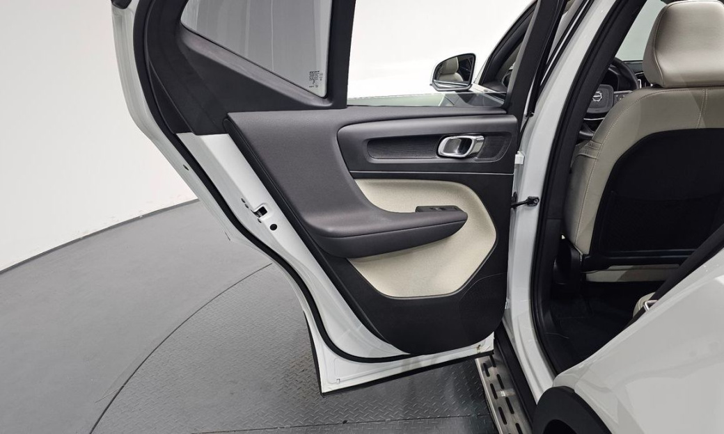 Volvo XC40 B4 Ultimate Bright, 2023