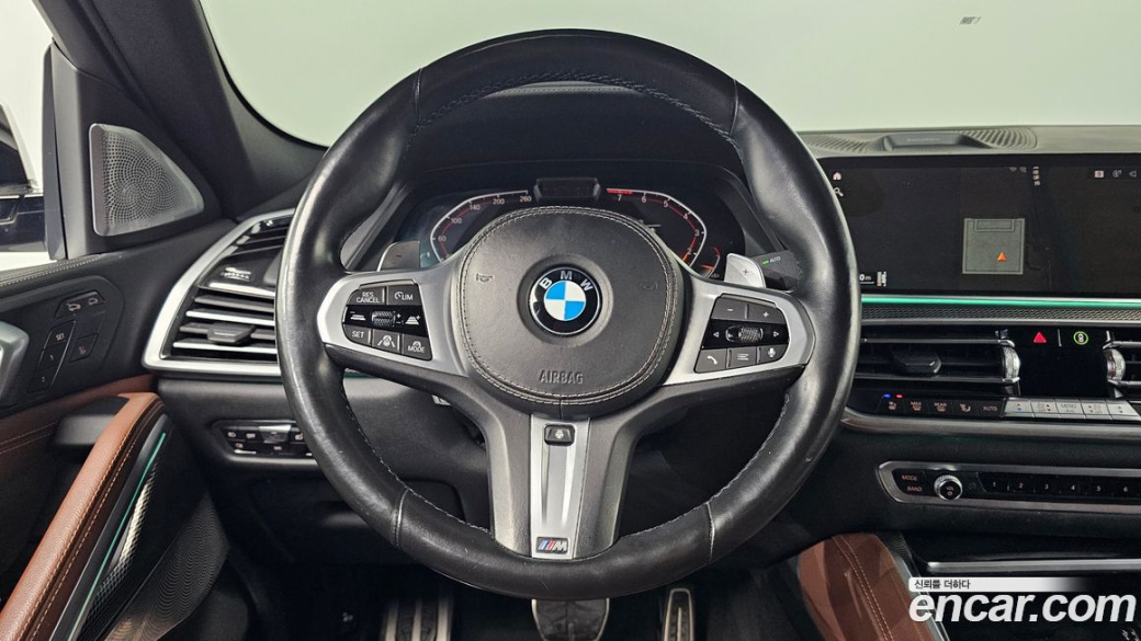 BMW X6 xDrive40i M Sport, 2021