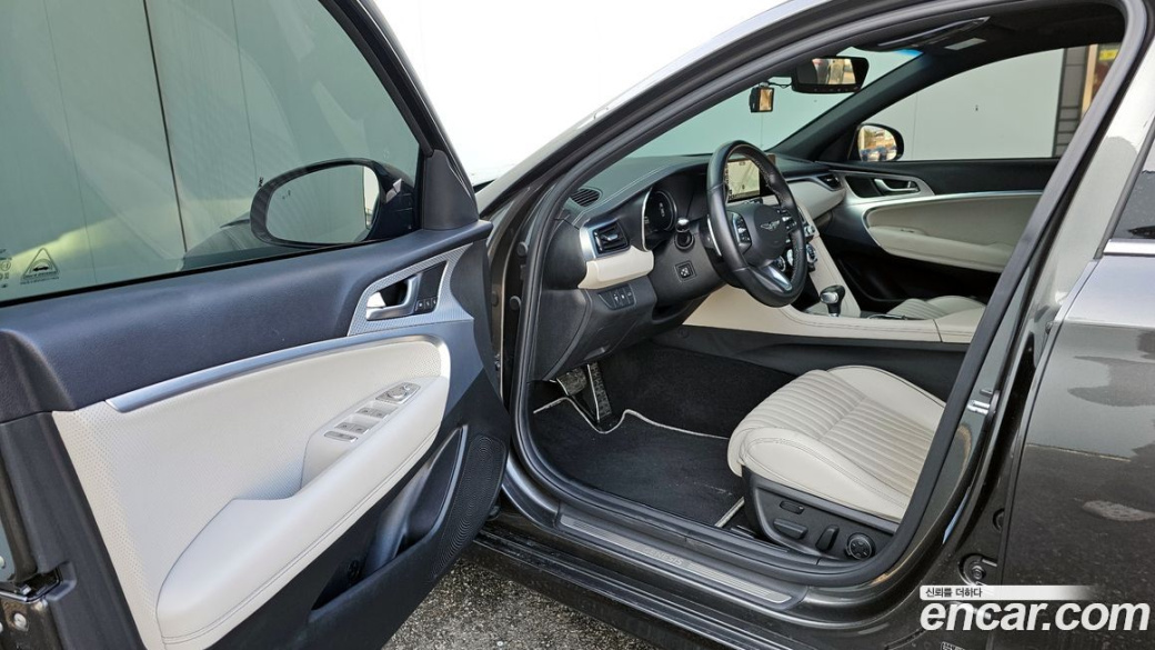 Genesis G70 Gasoline 2.0T 2WD, 2022
