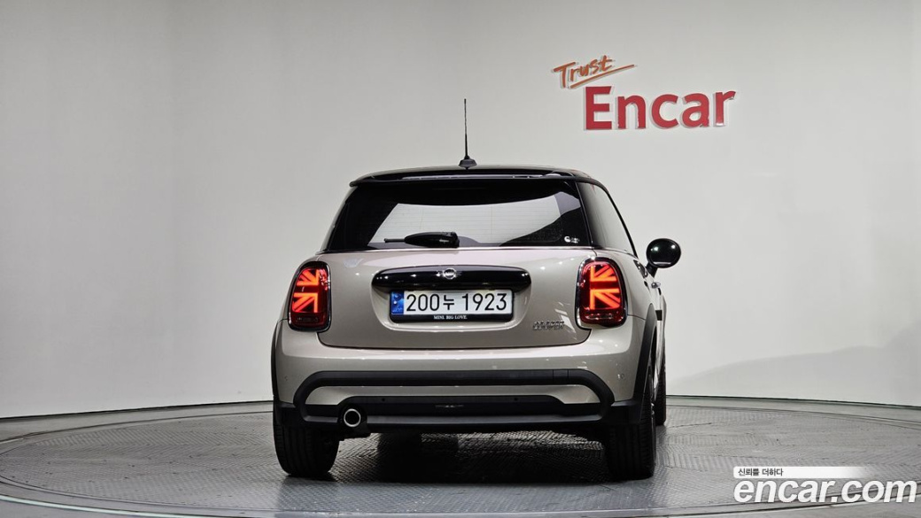 Mini Cooper  , 2024