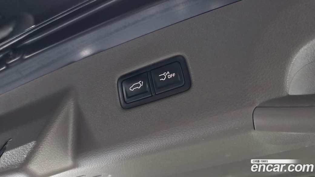 Kia Carnival 7-Seater Hi-Limousine, 2022