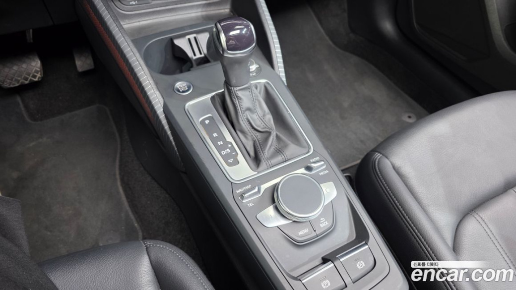 Audi Q2 35 TDI Premium, 2023