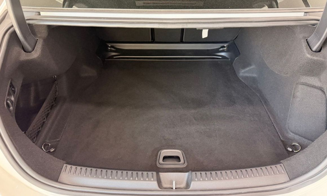 Mercedes-Benz E-Class E300 4MATIC Exclusive, 2024