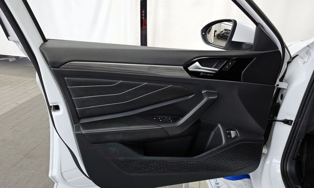 Volkswagen Jetta 1.5 TSI Prestige, 2023