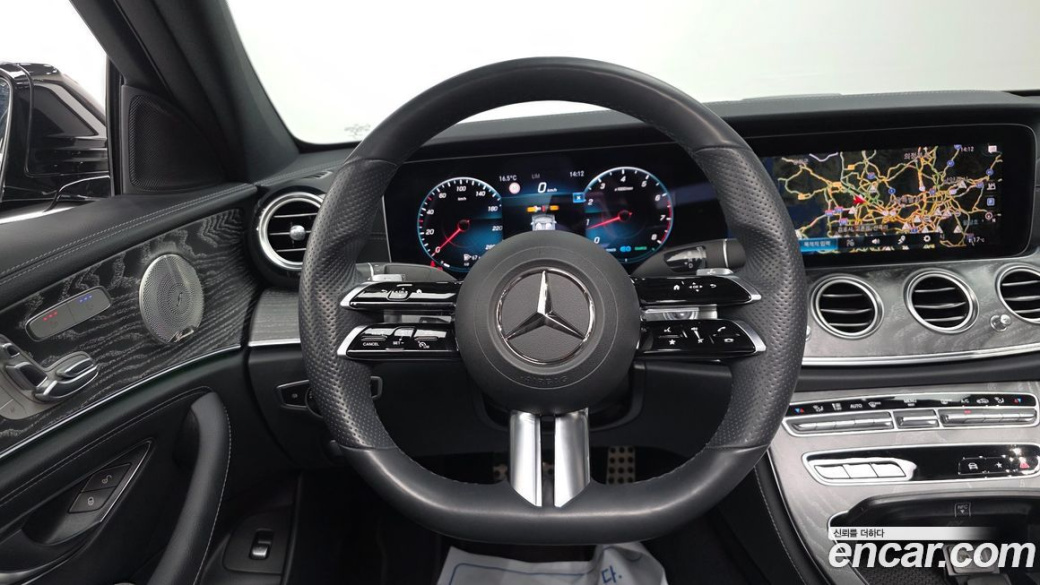 Mercedes-Benz E-Class E350 4MATIC AMG Line, 2022