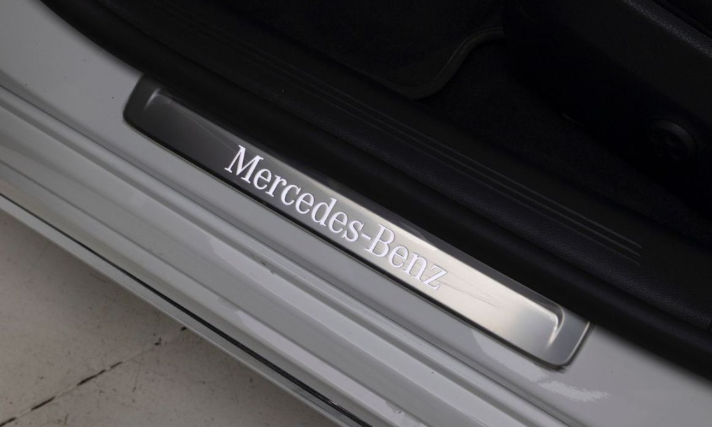 Mercedes-Benz E-Class E350 4MATIC Exclusive, 2025