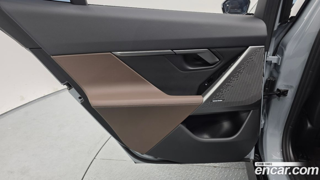 BMW 5-Series 520i M Sport, 2025