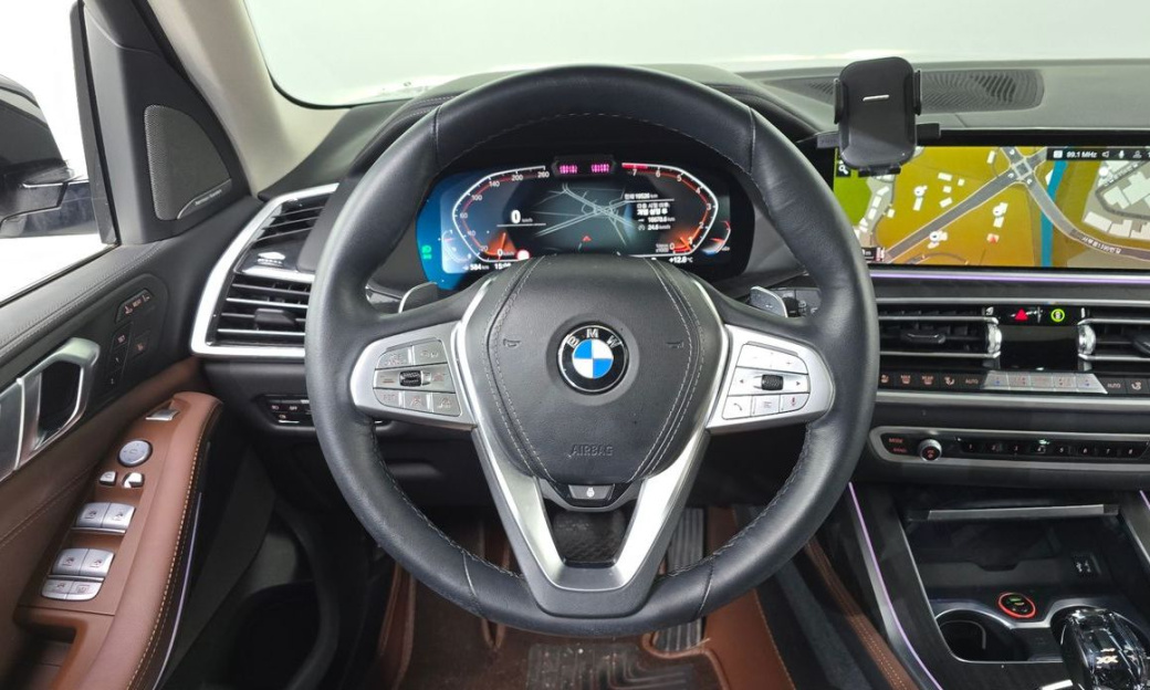 BMW X7 xDrive 40i Design Pure Excellence 7-Seater, 2022