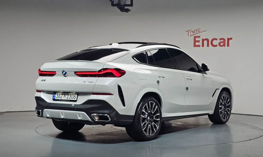 BMW X6 xDrive40i M Sport, 2024