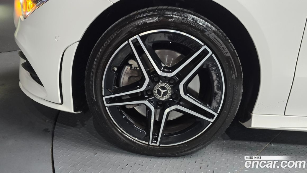 Mercedes-Benz CLA-Class CLA250 4MATIC, 2023