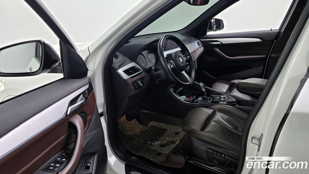 BMW X1 xDrive 20i M Sport, 2022