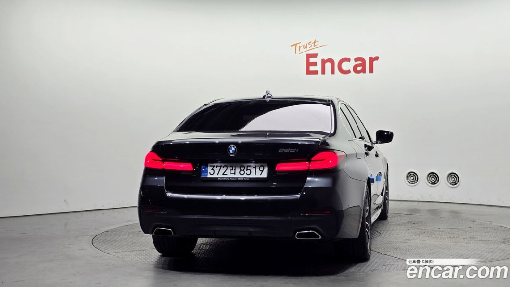 BMW 5-Series 520i M Sport, 2022
