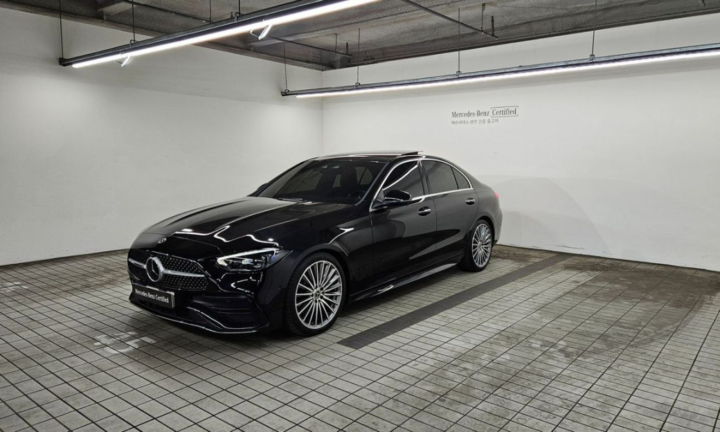Mercedes-Benz C-Class C300 4MATIC AMG Line, 2023