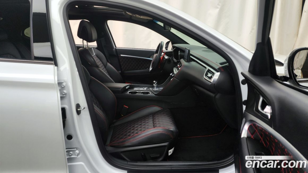 Genesis G70 Gasoline 2.5T 4WD, 2025