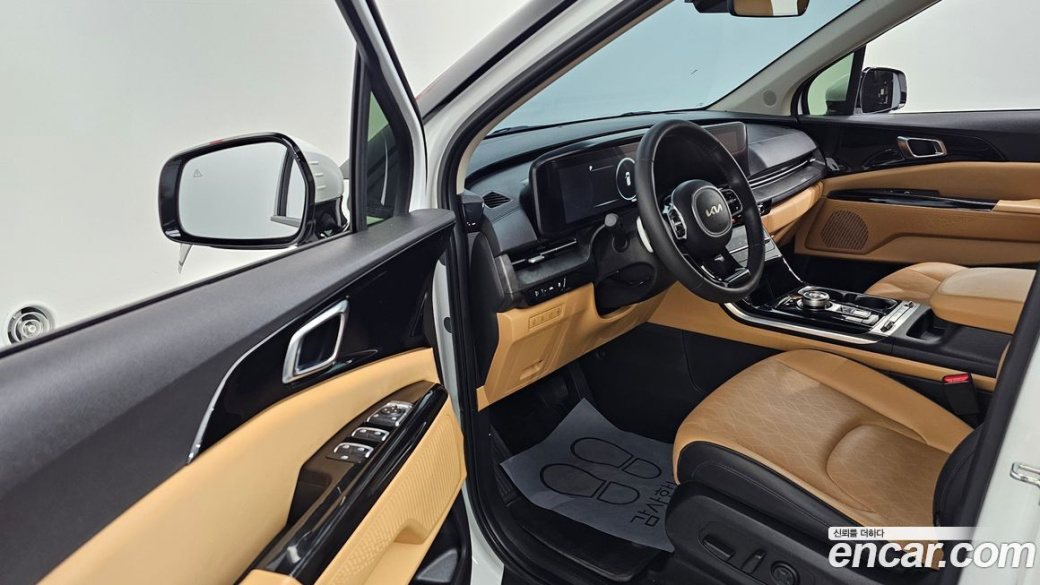Kia Carnival 9-Seater Noblesse, 2023