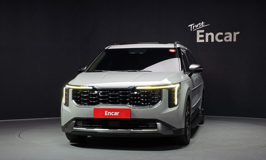 Kia Carnival 7-Seater Gravity, 2025