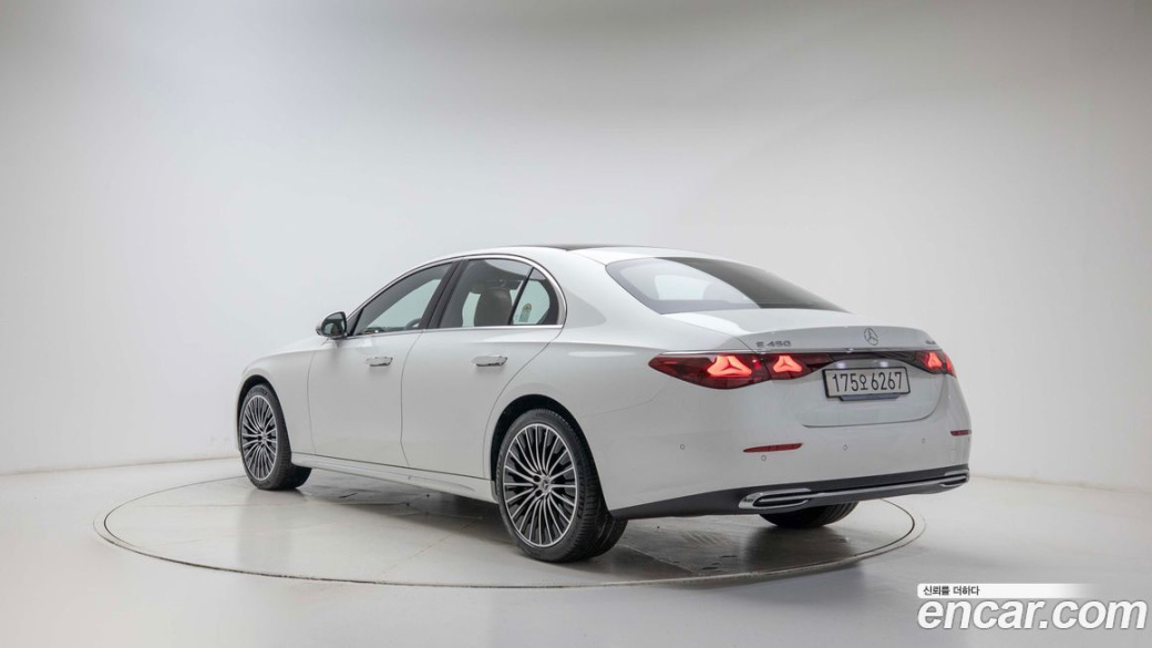 Mercedes-Benz E-Class E450 4MATIC Exclusive, 2025