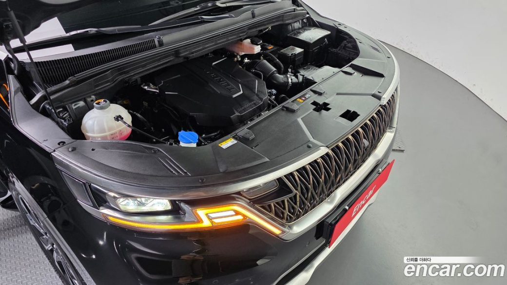 Kia Carnival 9-Seater Signature, 2023