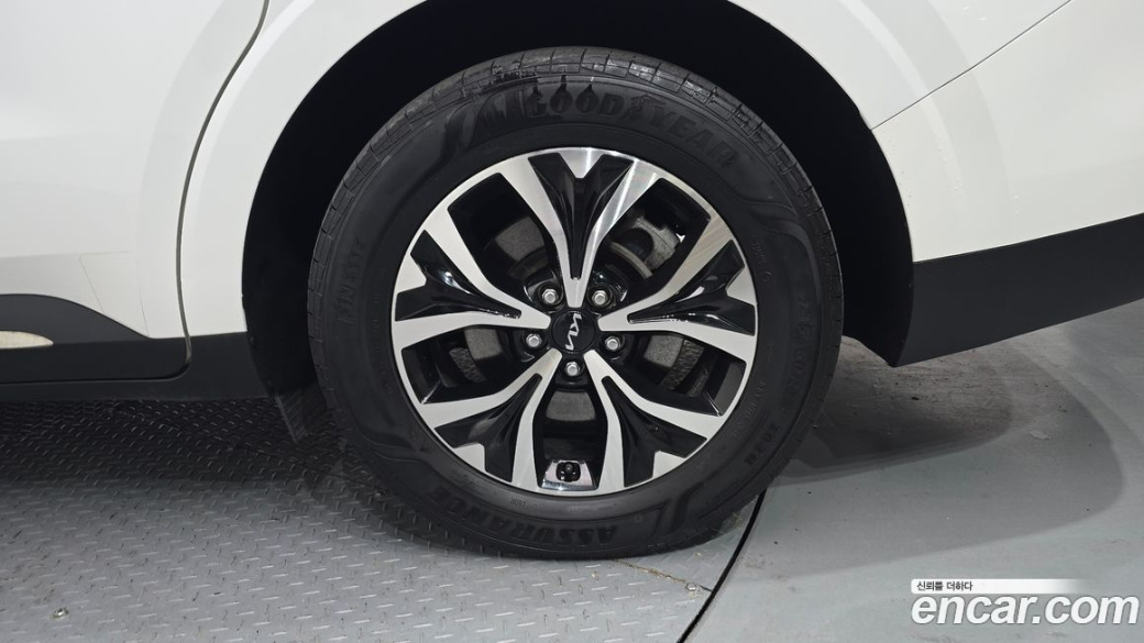 Kia Carnival 9-Seater Noblesse, 2023