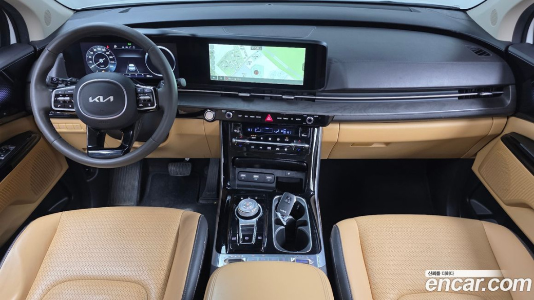 Kia Carnival 9-Seater Signature, 2023