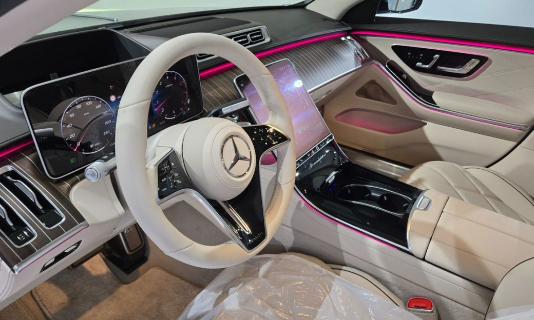 Mercedes-Benz S-Class Maybach S680 4MATIC, 2025