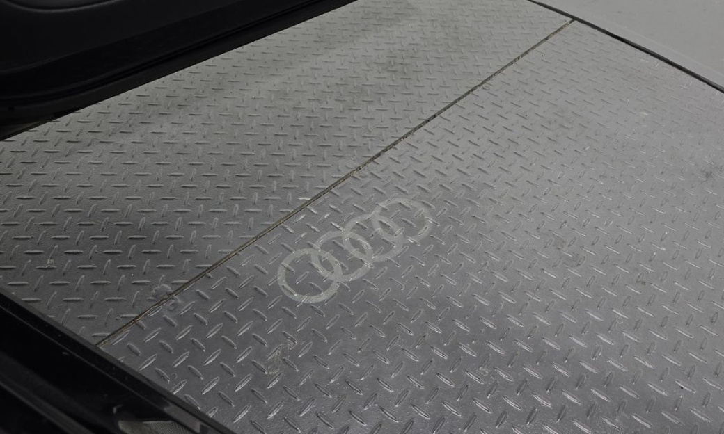 Audi A8 55 TFSI Quattro LWB, 2021