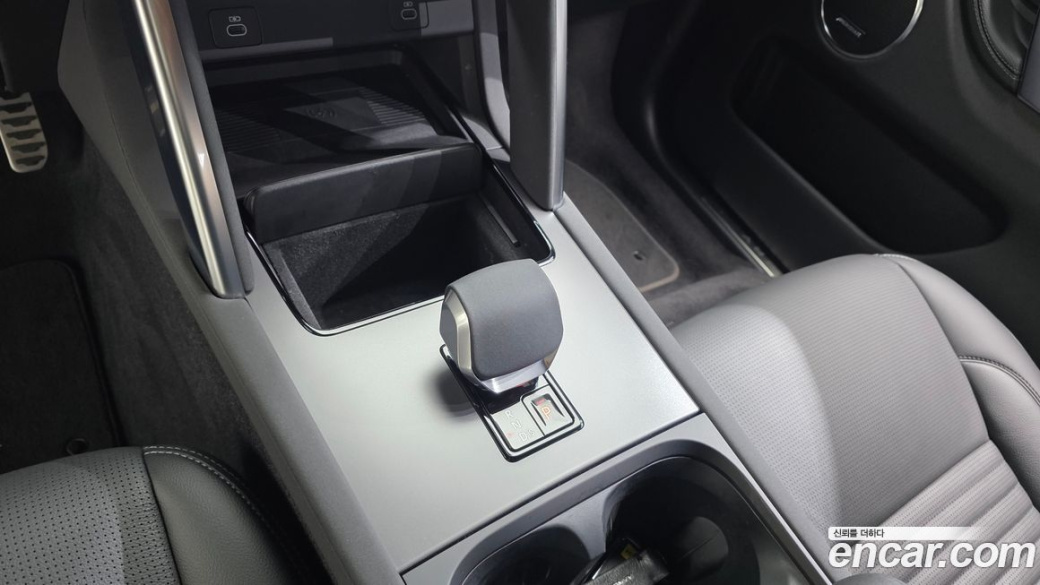 Land Rover Discovery Sport P250 Dynamic SE, 2025