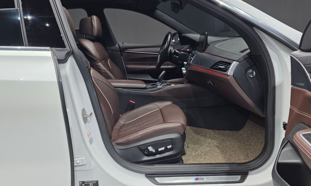 BMW Gran Turismo 620d xDrive M Sport, 2022