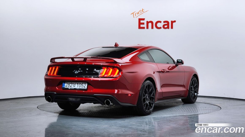 Ford Mustang Coupe, 2022
