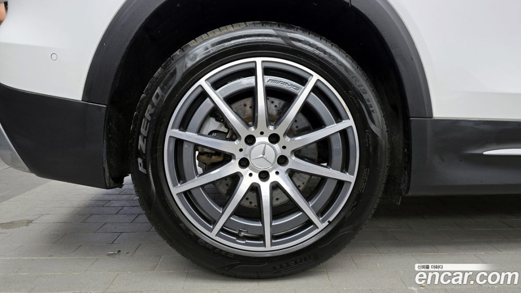Mercedes-Benz GLB-Class AMG GLB35 4MATIC, 2023
