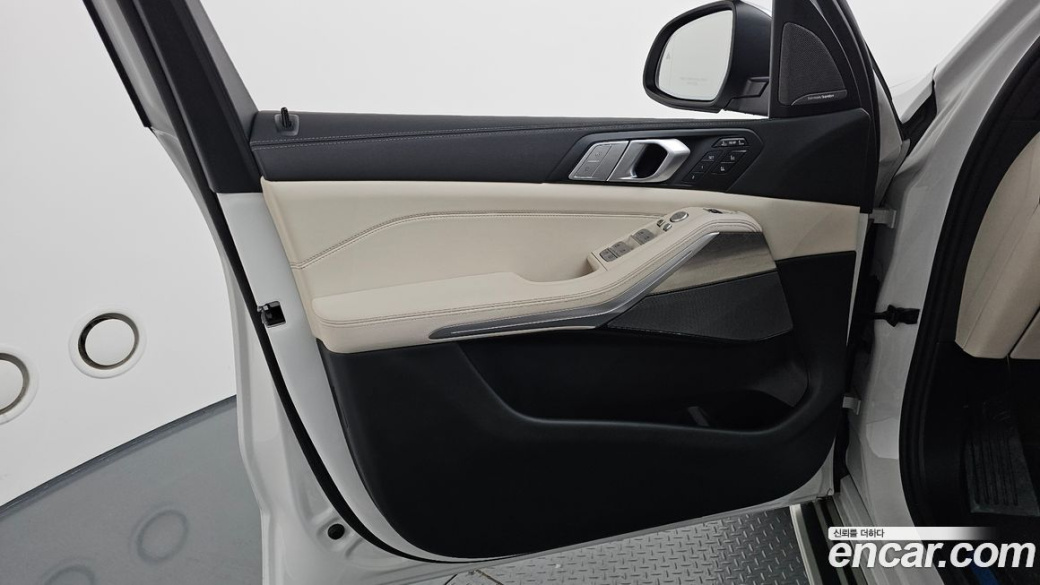 BMW X7 xDrive 40i Design Pure Excellence 7-Seater, 2025