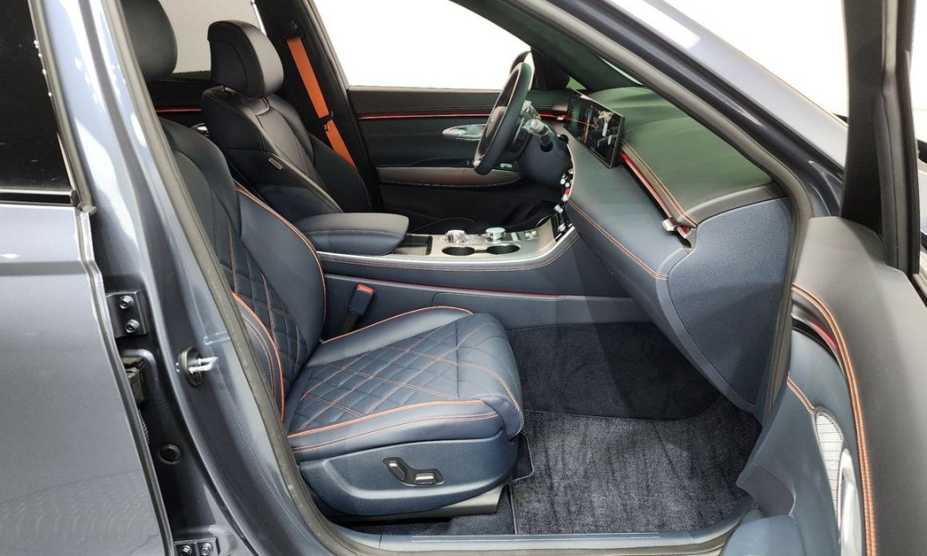 Genesis GV70 2.5T Gasoline AWD, 2026
