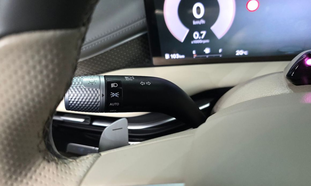 Genesis G80 Gasoline 2.5 Turbo 2WD, 2025