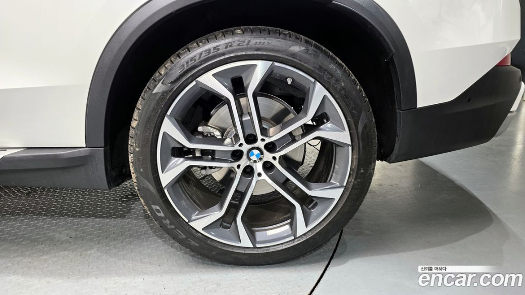 BMW X5 xDrive 40i xLine, 2025