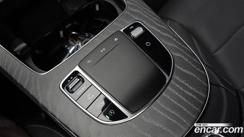 Mercedes-Benz E-Class E350 4MATIC AMG Line, 2023