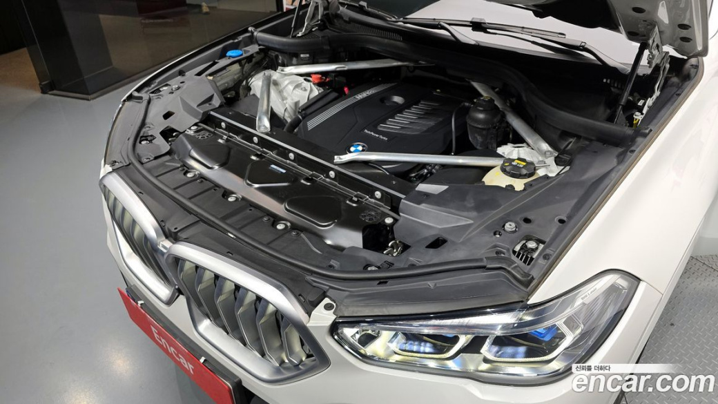BMW X6 xDrive40i M Sport, 2022