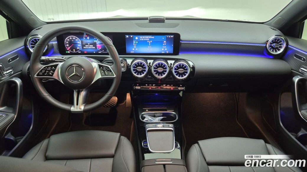 Mercedes-Benz A-Class A220 Hatchback, 2024