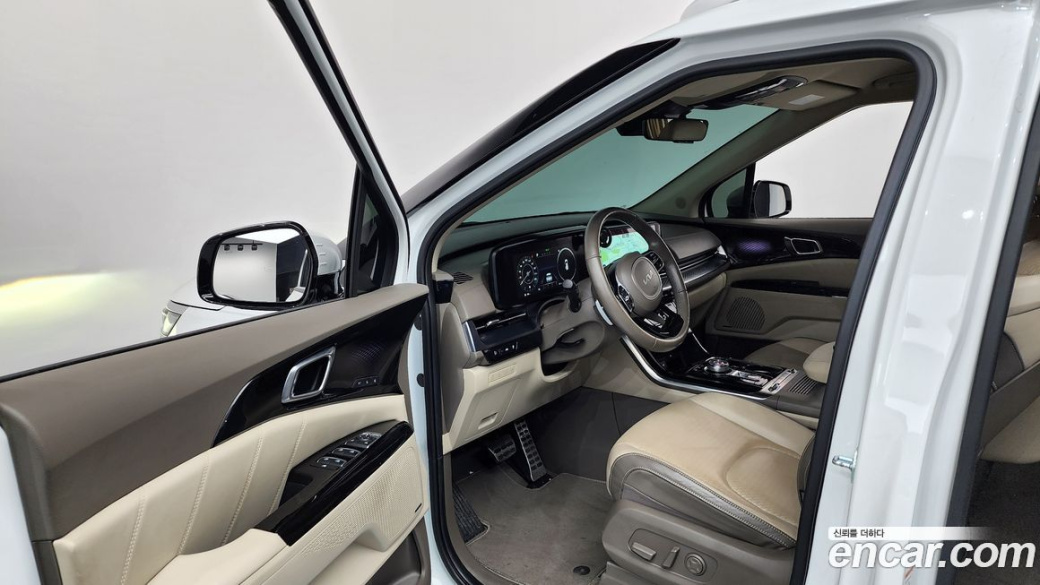 Kia Carnival 9-Seater Hi-Limousine, 2022