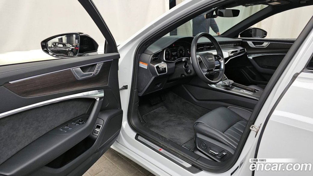 Audi A6 45 TFSI Premium, 2025