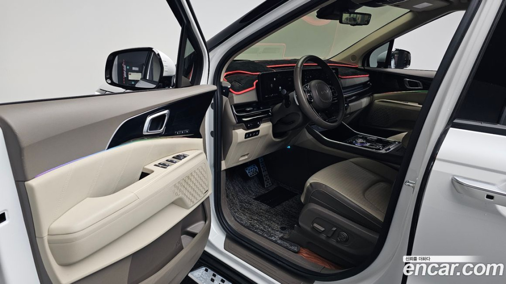Kia Carnival 9-Seater Hi Limousine, 2024